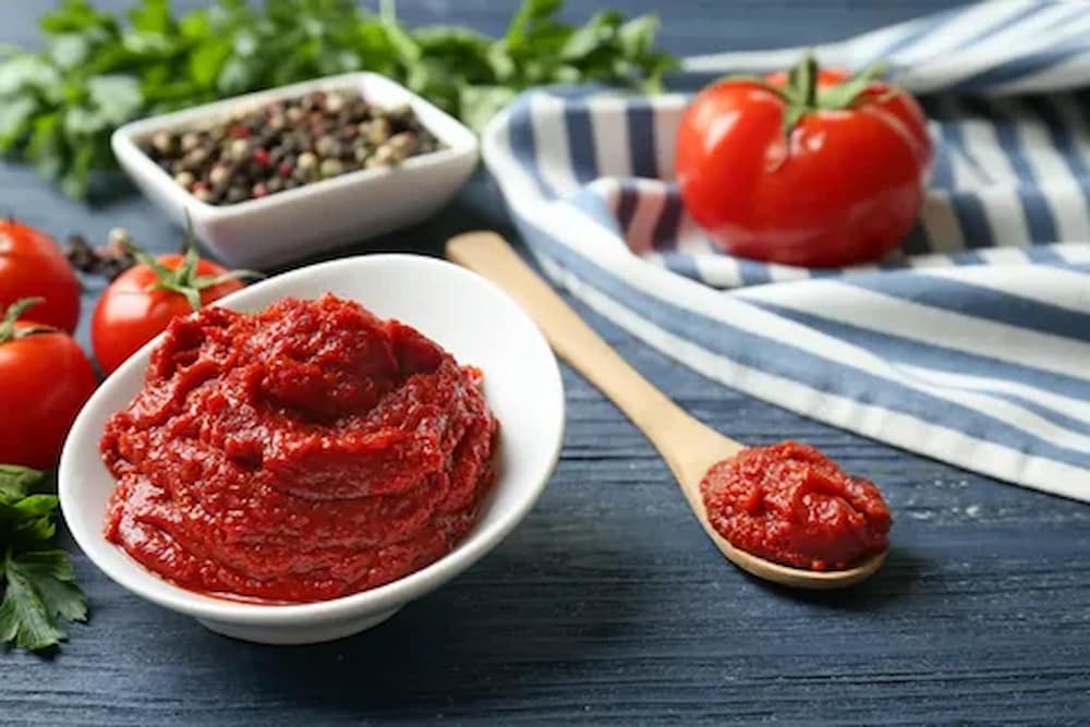  Tomato paste brands Cento Amore Contadina 