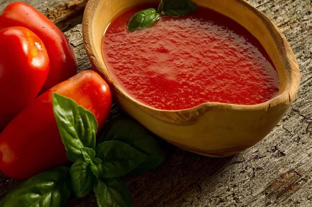  Tomato paste brands Cento Amore Contadina 